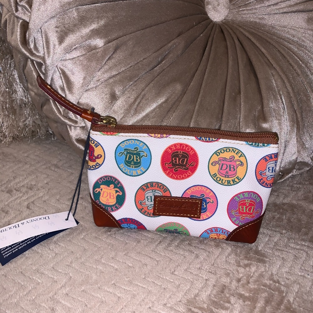 Dooney & Bourke